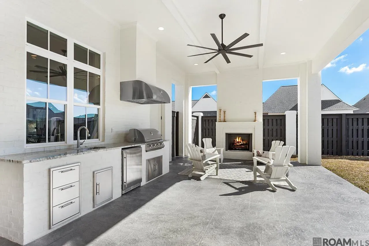 $944,500 | 2755 Harveston Mill Drive, Baton Rouge, LA 70810