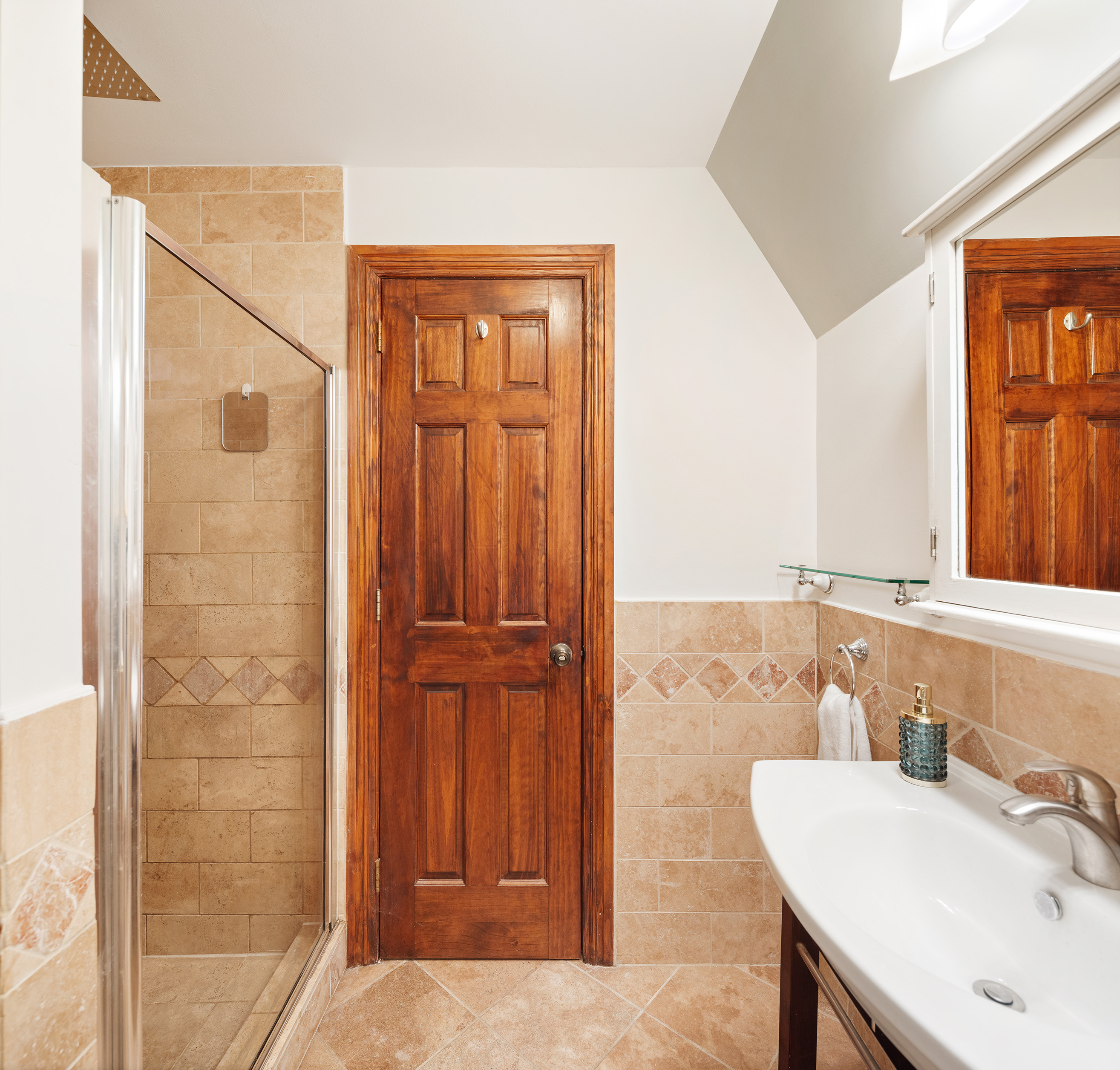 198 Monitor Street, Unit 1B Brooklyn, NY 11222 - Photo 11 of 15 Gallery Image 11