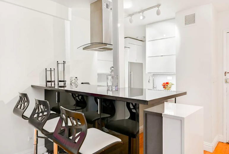 330 East 70th Street, Unit 4EF Manhattan, NY 10021 - Photo 4 of 9