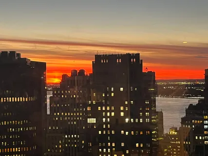 $2,095,000 | 75 Wall Street, Unit 36FF | Financial District