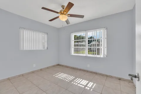$325,999 | 7115 Northwest 73rd Street, Tamarac, FL 33321