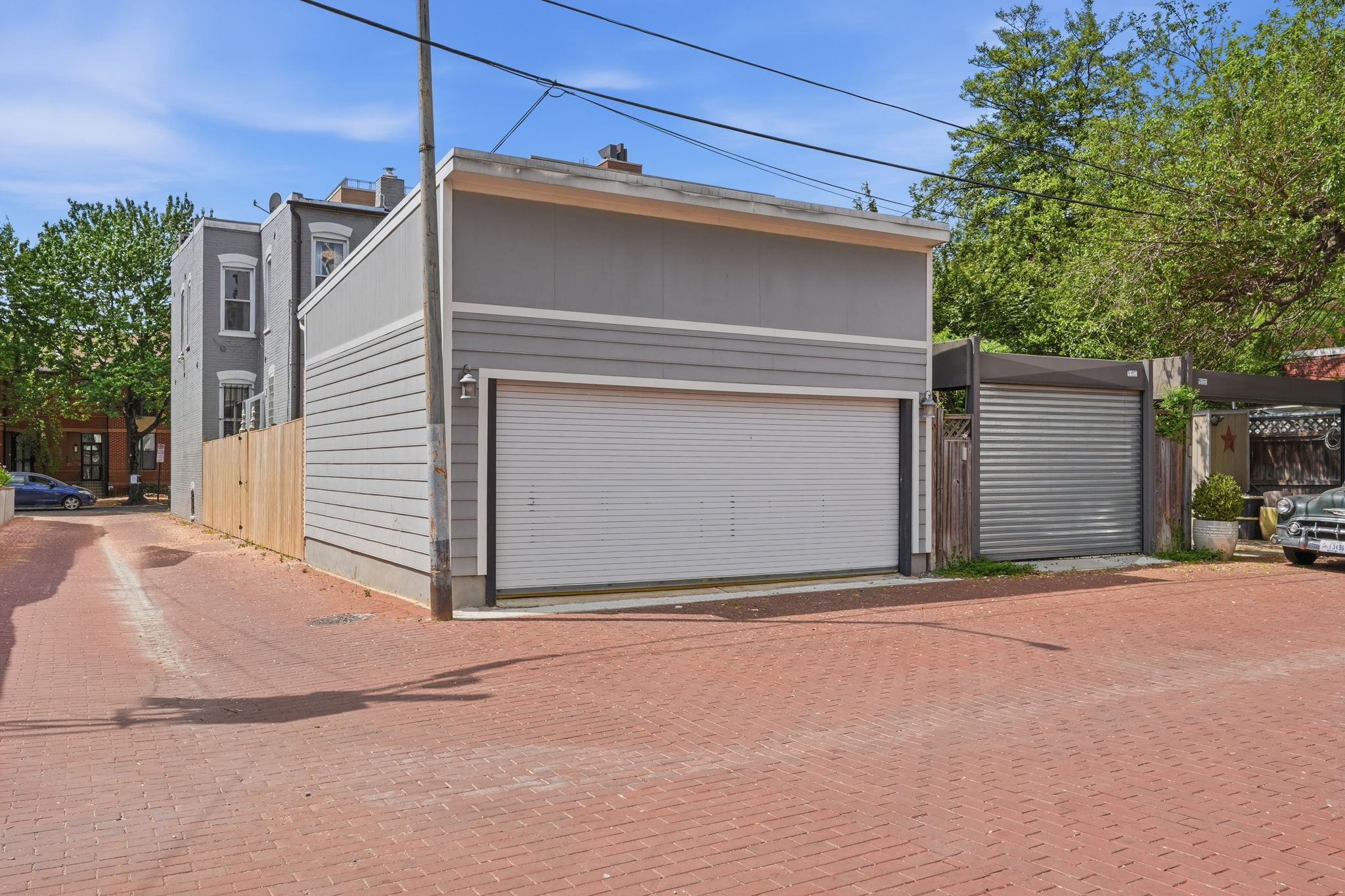 721 10th Street Northeast Washington, DC 20002 - Photo 2 of 33