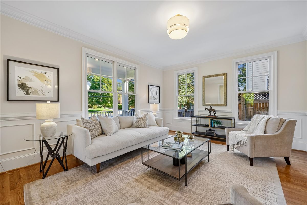 6012 Walhonding Road Bethesda, MD 20816 - Photo 8 of 59 Gallery Image 8