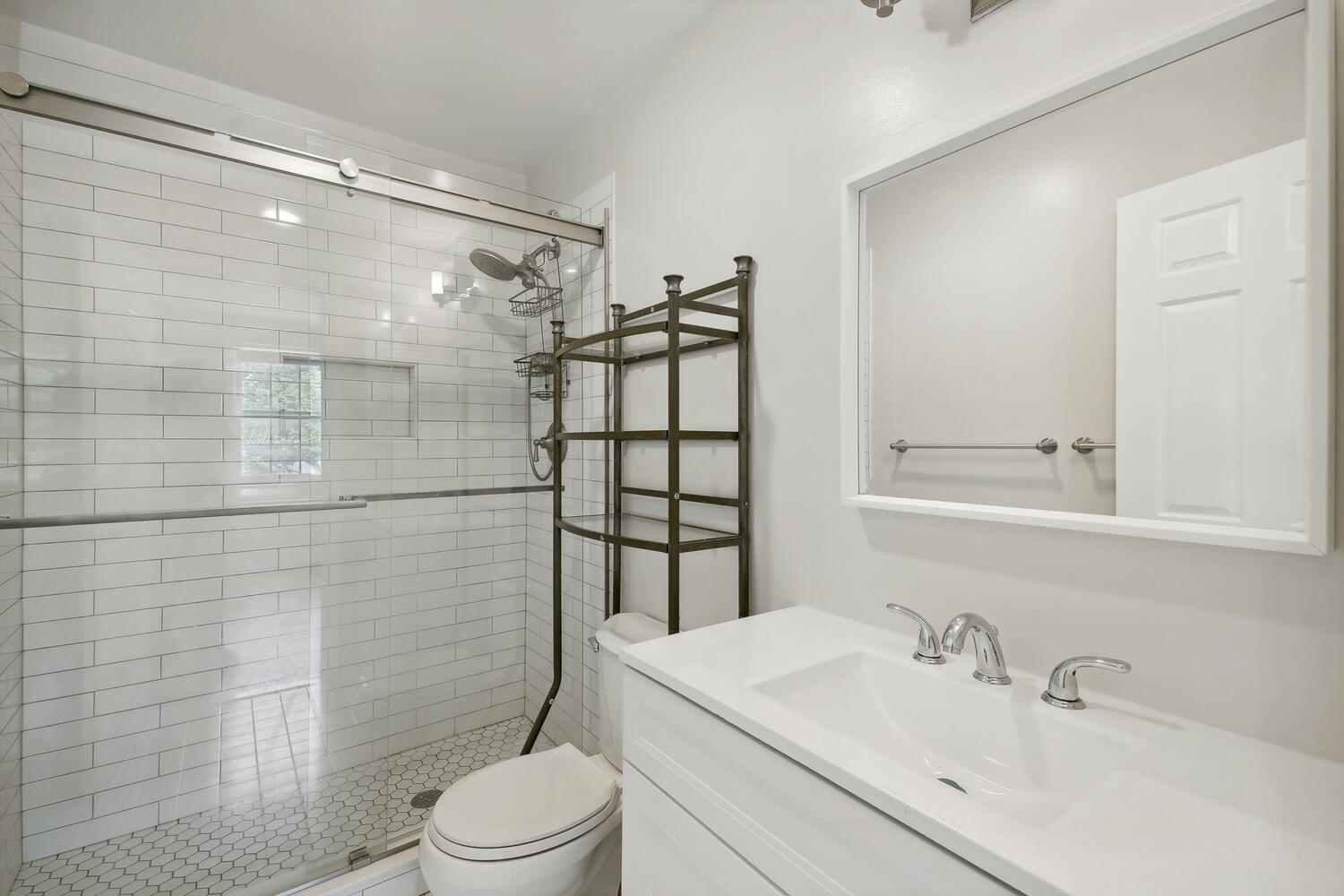 3231 Sutton Place Northwest, Unit A Washington, DC 20016 - Photo 13 of 15