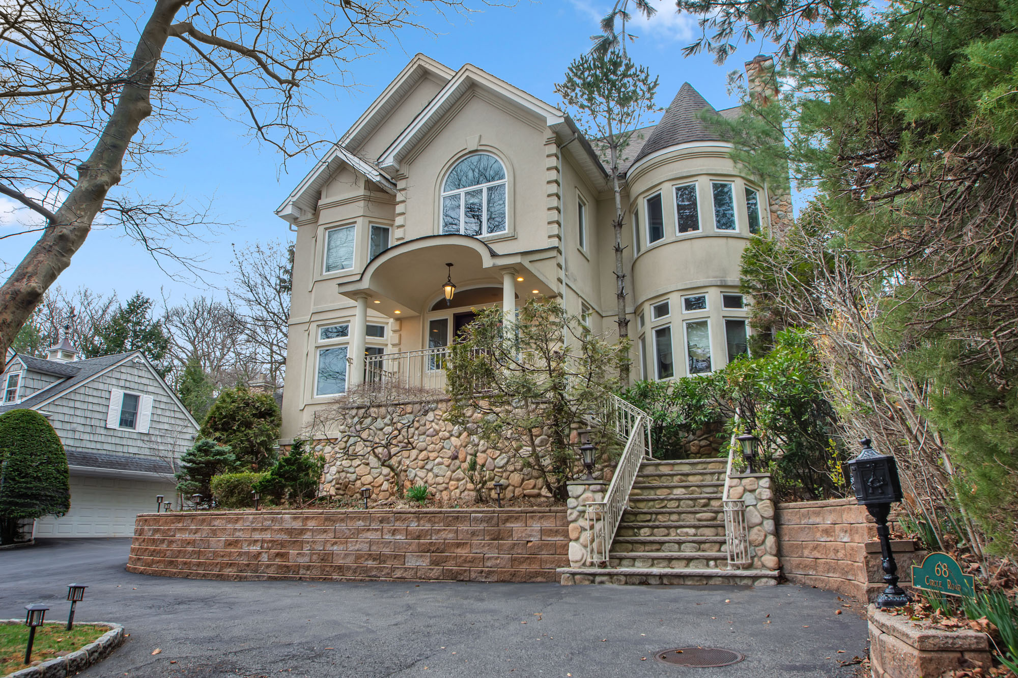 68 Circle Road Staten Island, NY 10304 - Photo 36 of 38 a front view of a house