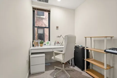 $975,000 | 103 Gainsborough Street, Unit 108, Boston, MA 02115