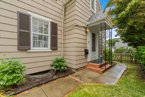 $625,000 | 322 St Dunstans Road, Baltimore, MD 21212