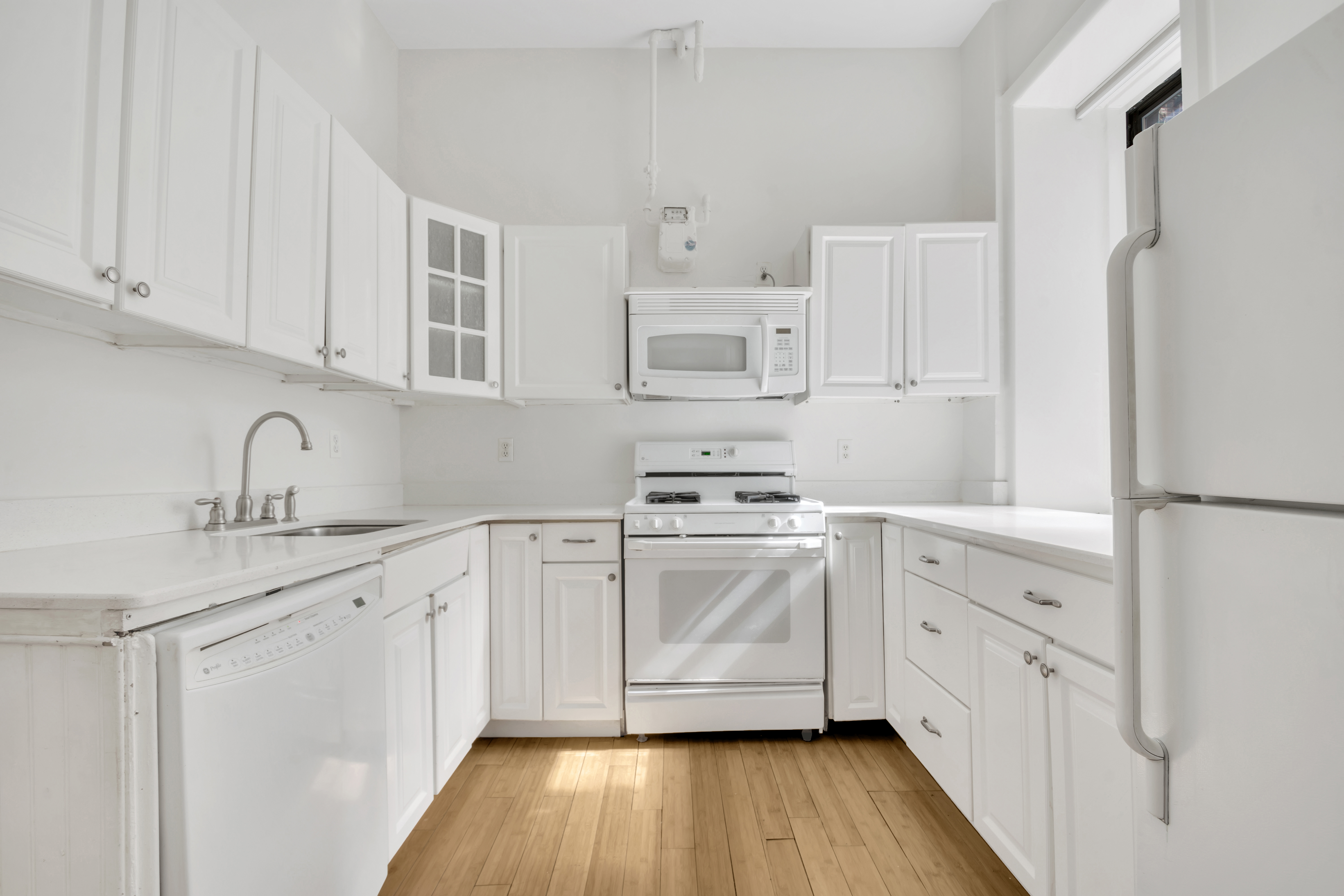 244 Riverside Drive, Unit 4A Manhattan, NY 10025 - Photo 9 of 12