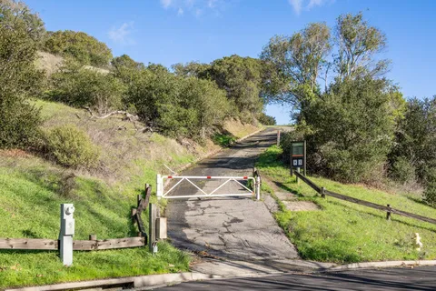 $1,395,000 | 5 Creekside Drive, San Rafael, CA 94903