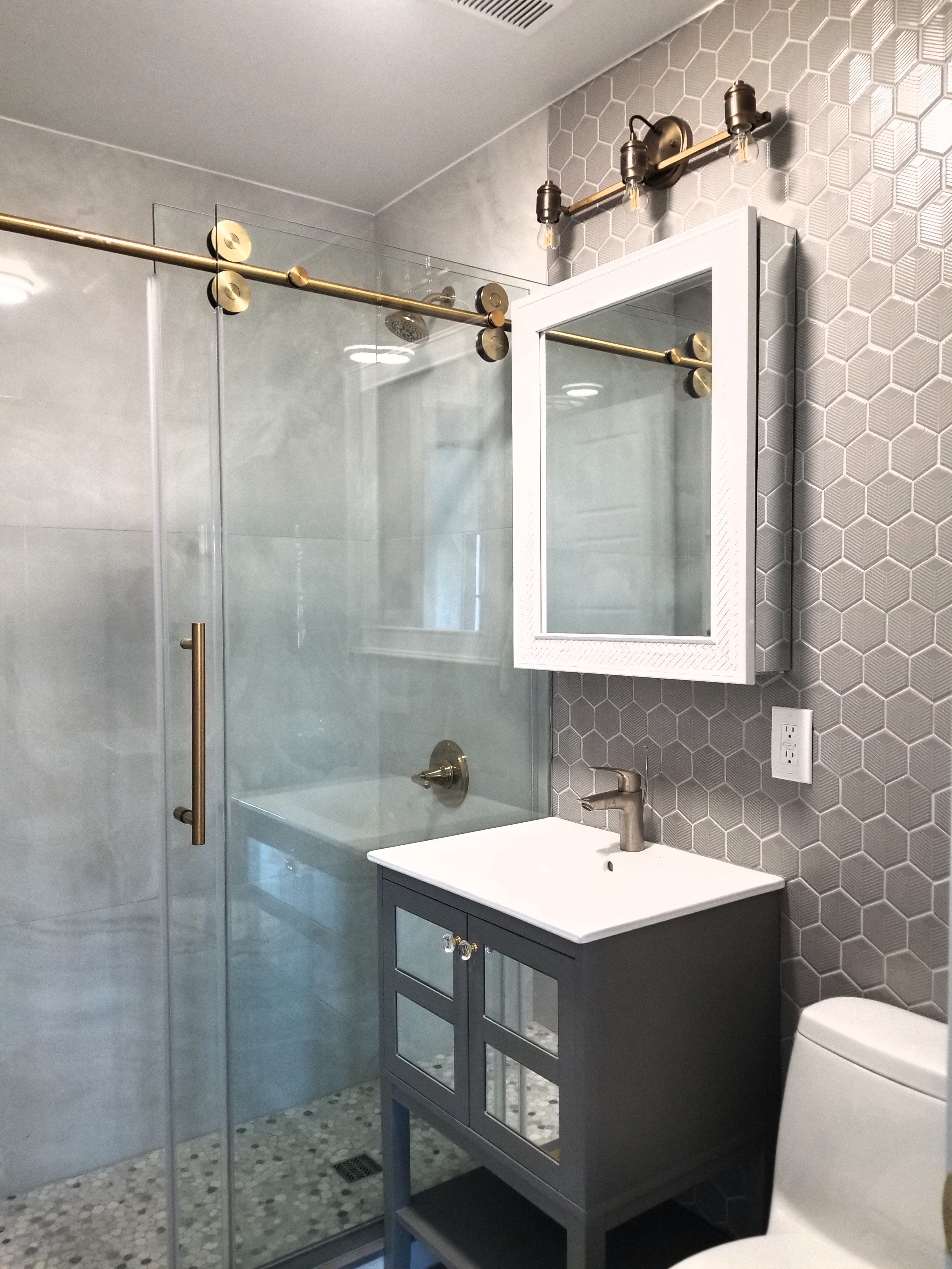 12-26 30th Drive, Unit 2 Queens, NY 11102 - Photo 6 of 12