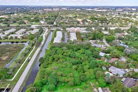$1,500,000 | 76 Sw Avenue, Davie, FL 33314