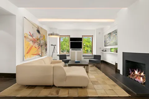 $2,900,000 | 100 Central Park South, Unit 2B | Central Park South