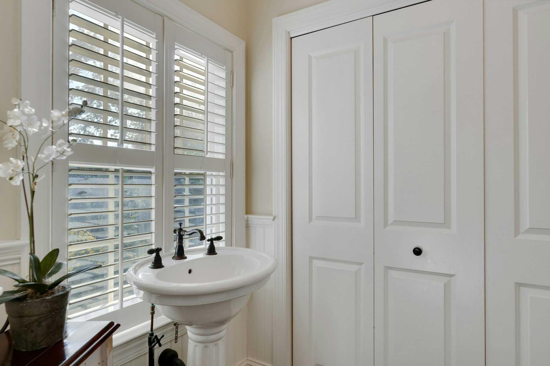 29 Evergreen Lane Watchung, NJ 07069 - Photo 27 of 54 a bathroom with a sink a mirror and a shower curtain