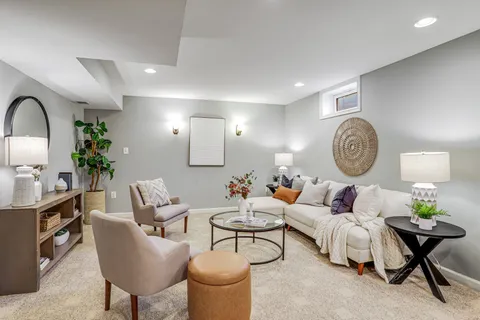 $1,100,000 | 18306 Aspen Dale Court, Boyds, MD 20841