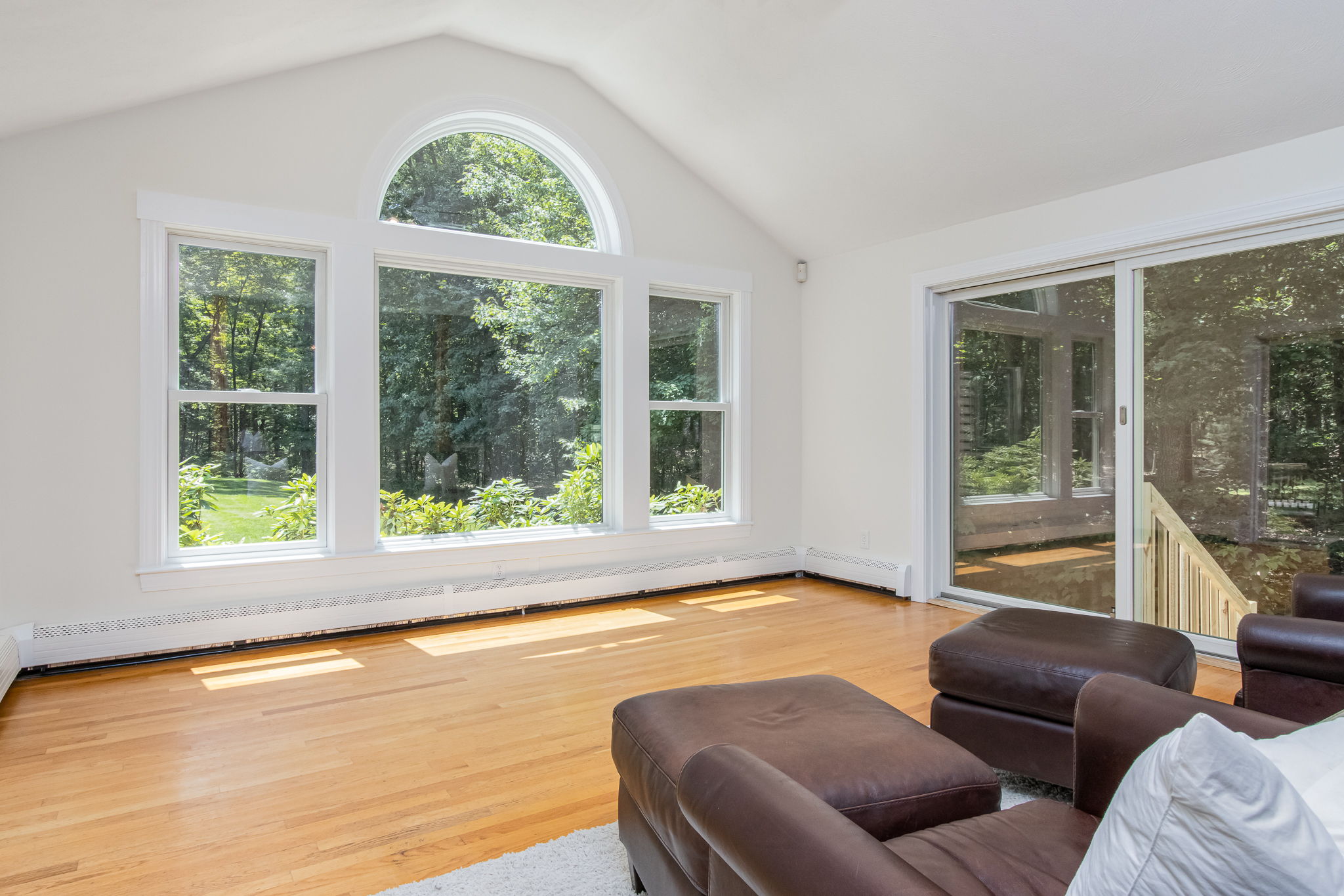 4 Upton Street Dunstable, MA 01827 - Photo 12 of 40