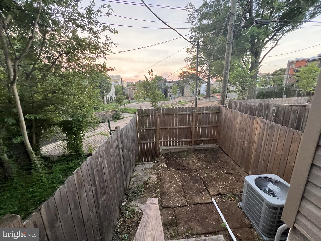 1607 East Biddle Street Baltimore, MD 21213 - Photo 22 of 24