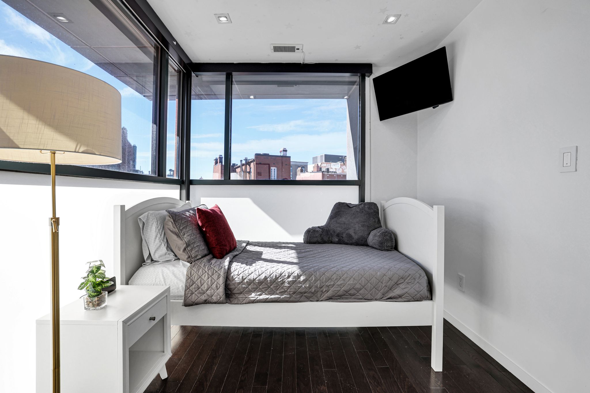 1630 19th Street Northwest, Unit C Washington, DC 20009 - Photo 33 of 45