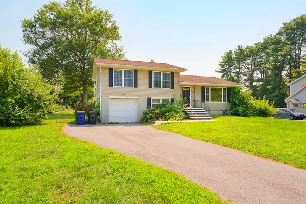 $325,000 | 74 Philchris Drive, Dover, DE 19901