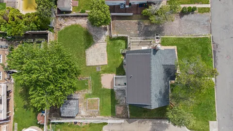 $749,000 | 223 Darlington Avenue | Huguenot
