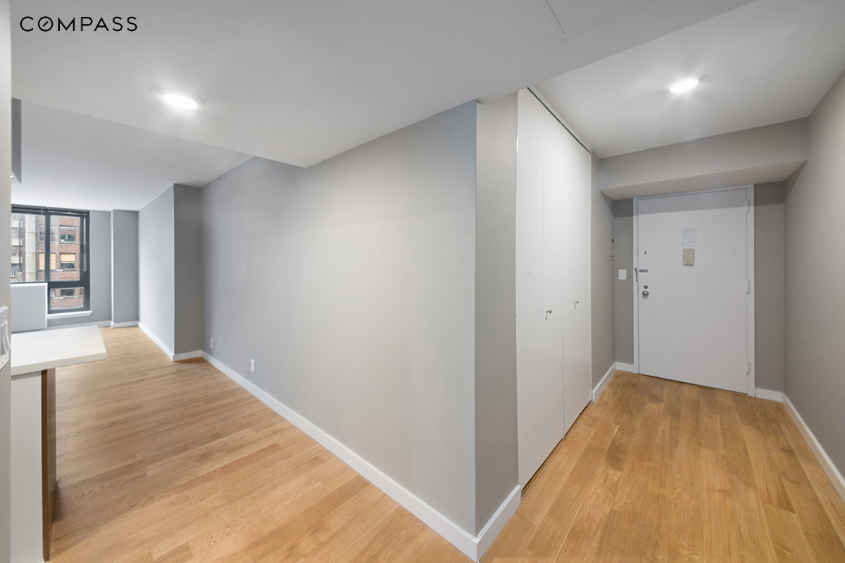 1 Irving Place, Unit G7A Manhattan, NY 10003 - Photo 3 of 18