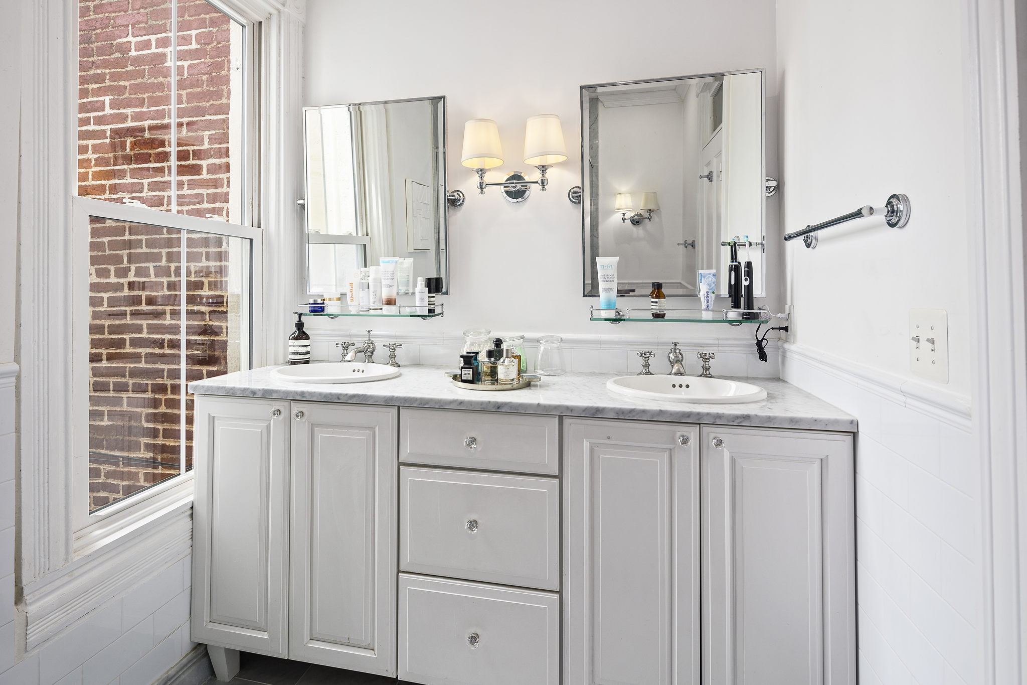 412 10th Street Southeast Washington, DC 20003 - Photo 15 of 34