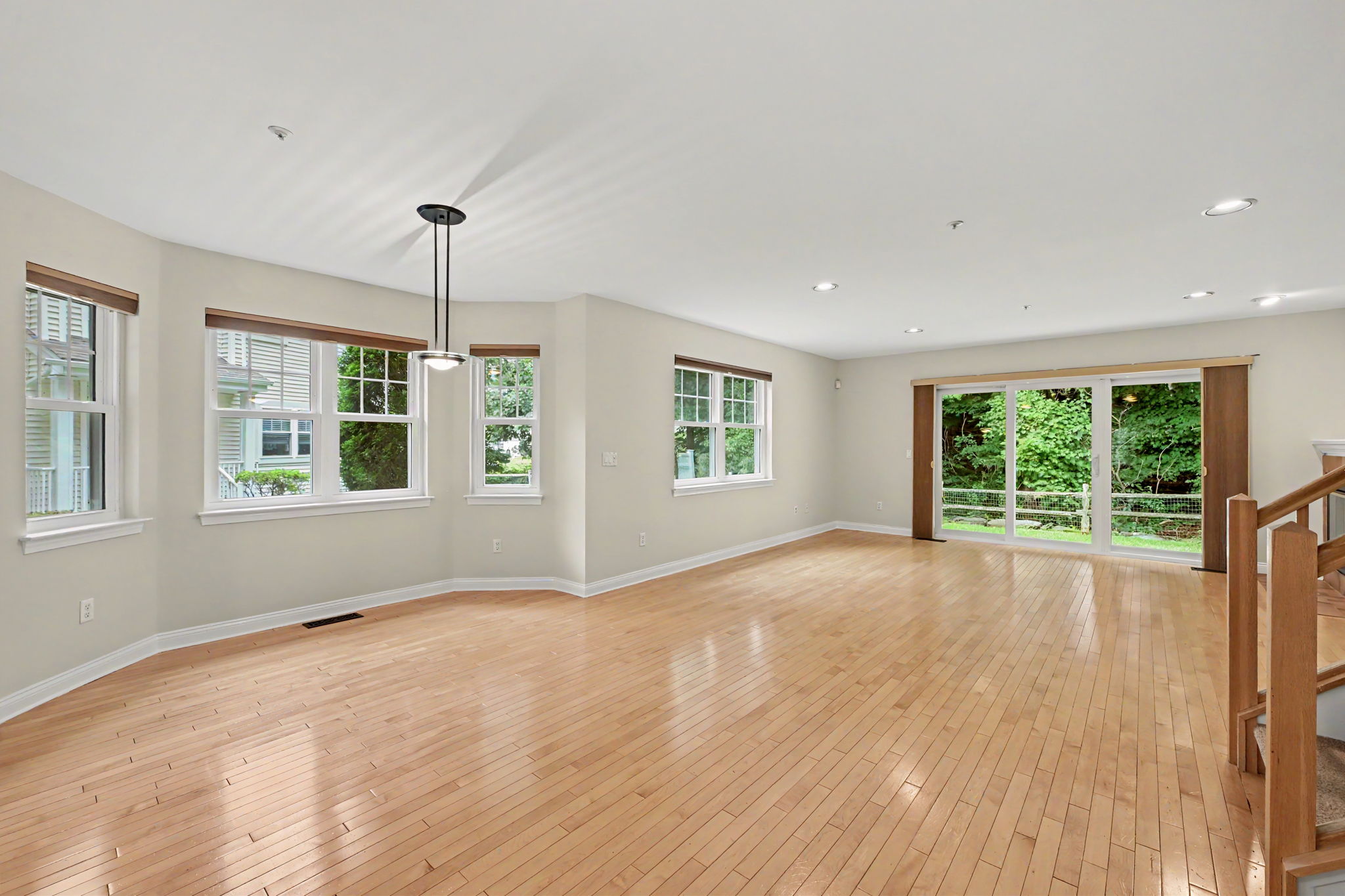 34 Winding Ridge Road White Plains, NY 10603 - Photo 7 of 41