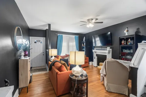 $239,900 | 511 West 24th Street, Wilmington, DE 19802