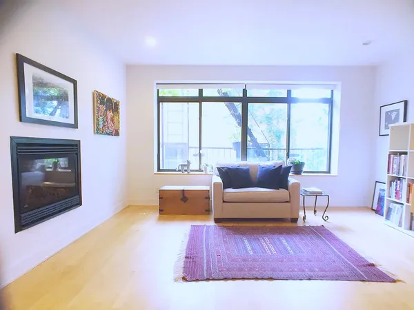 $6,750 | 284 Warren Street, Unit 2 | Cobble Hill