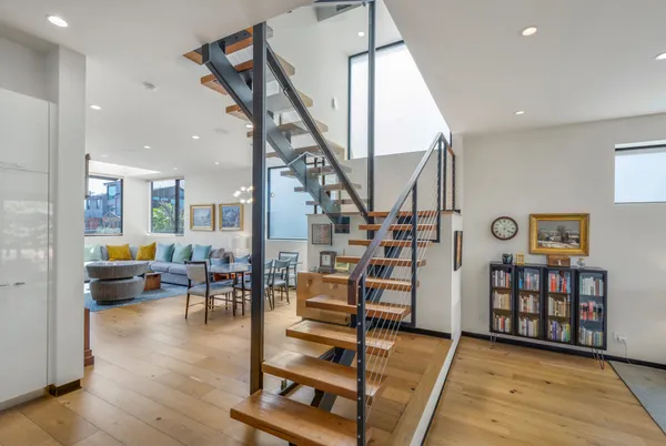 $3,825,000 | 2325 Cloy Avenue, Venice, CA 90291