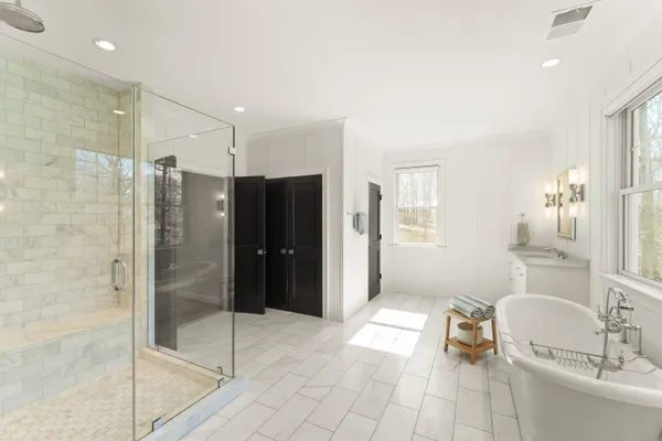 $2,550,000 | 8621 McHenry Street, Vienna, VA 22180