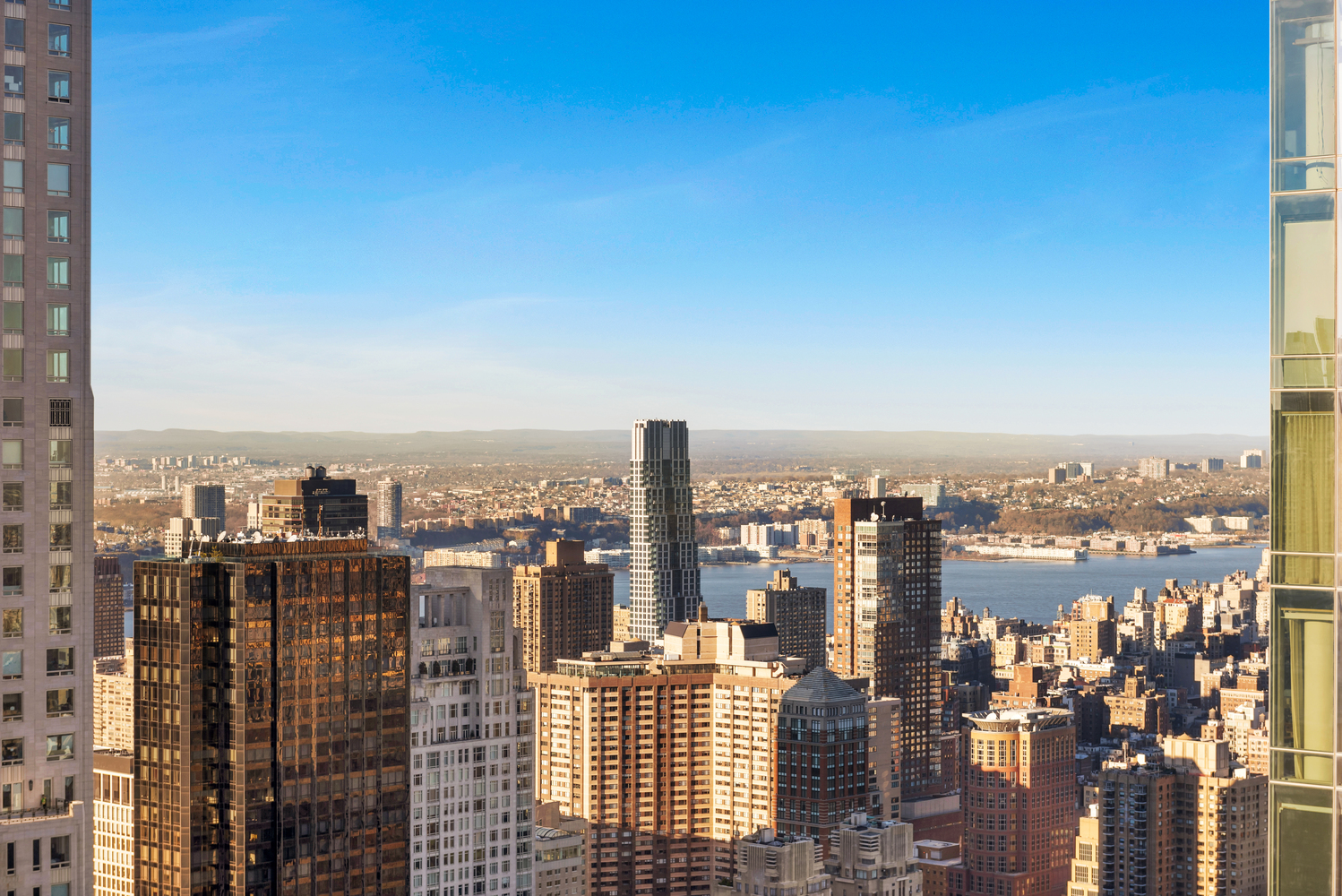 146 West 57th Street, Unit 75A Manhattan, NY 10019 - Photo 10 of 14