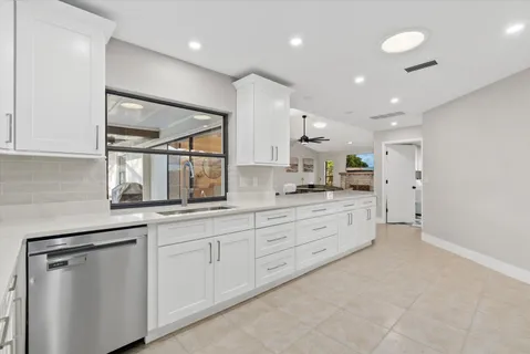 $625,000 | Wilkinson Road, Sarasota, FL 34233