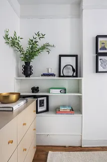 $399,000 | 155 East 49th Street, Unit 10A | Midtown East