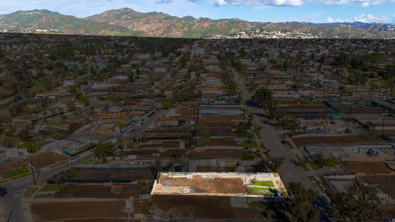 $3,195,000 | 527 VÃa De La Paz, Pacific Palisades, CA 90272