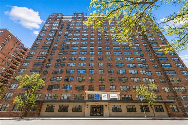 $375,000 | 1175 York Avenue, Unit 1K | Lenox Hill