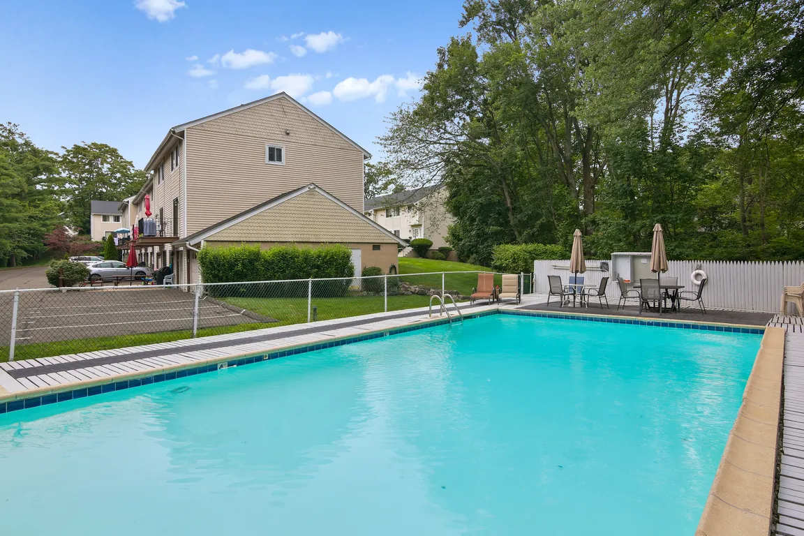 75 Cos Cob Avenue, Unit 9 Cos Cob, CT 06807 - Photo 19 of 21