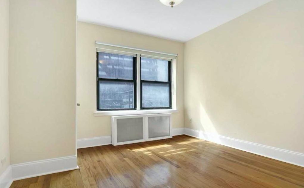 163 West 17th Street, Unit 4C Manhattan, NY 10011 - Photo 2 of 5