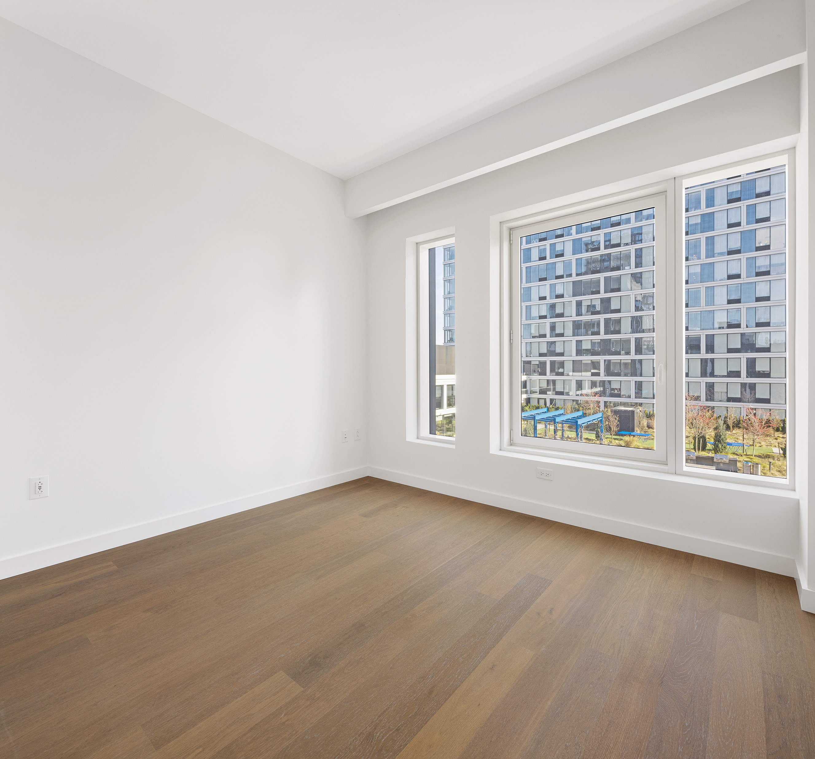 202 Broome Street, Unit 8M Manhattan, NY 10002 - Photo 11 of 18