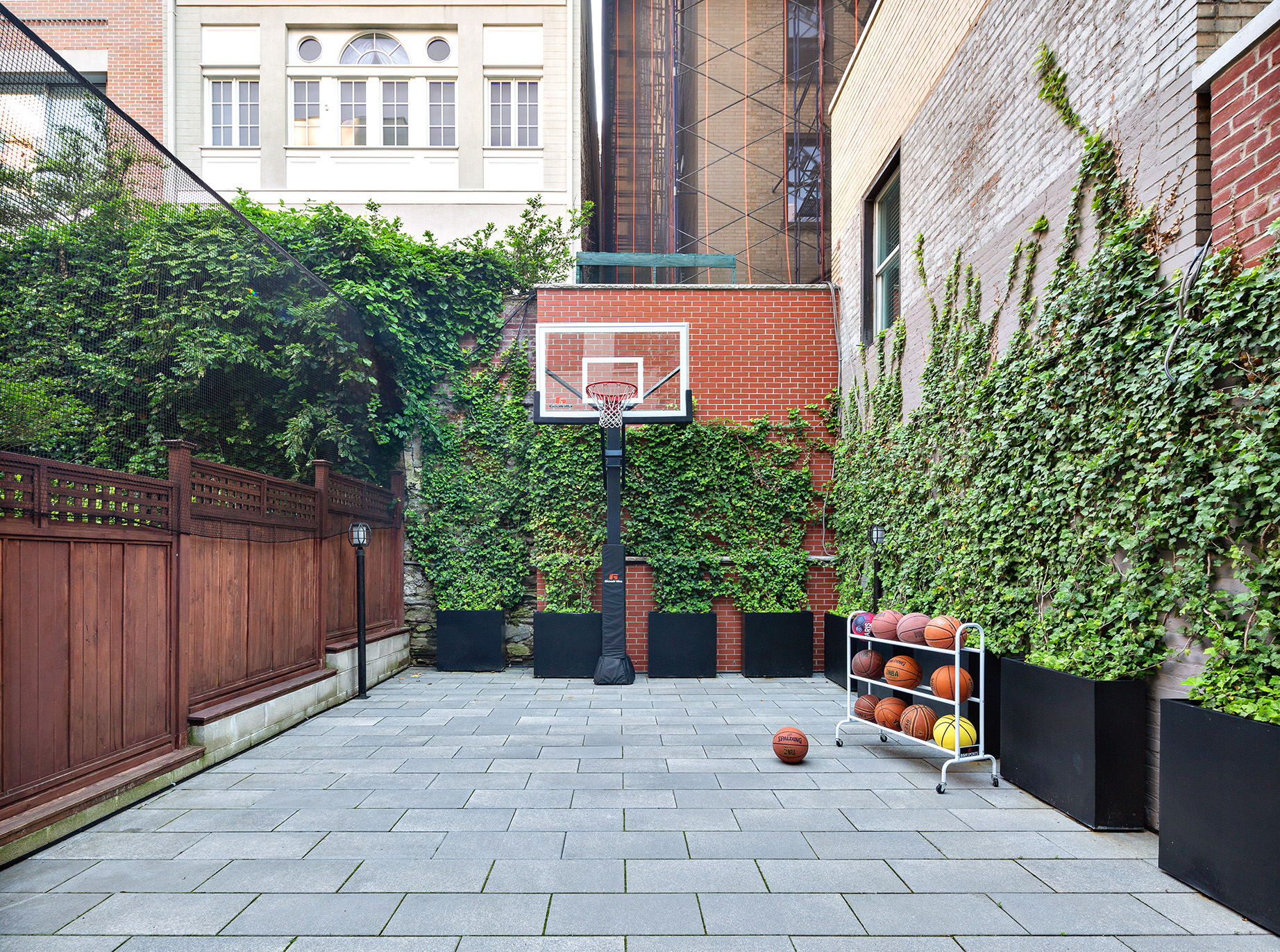 154 East 74th Street Manhattan, NY 10021 - Photo 21 of 23