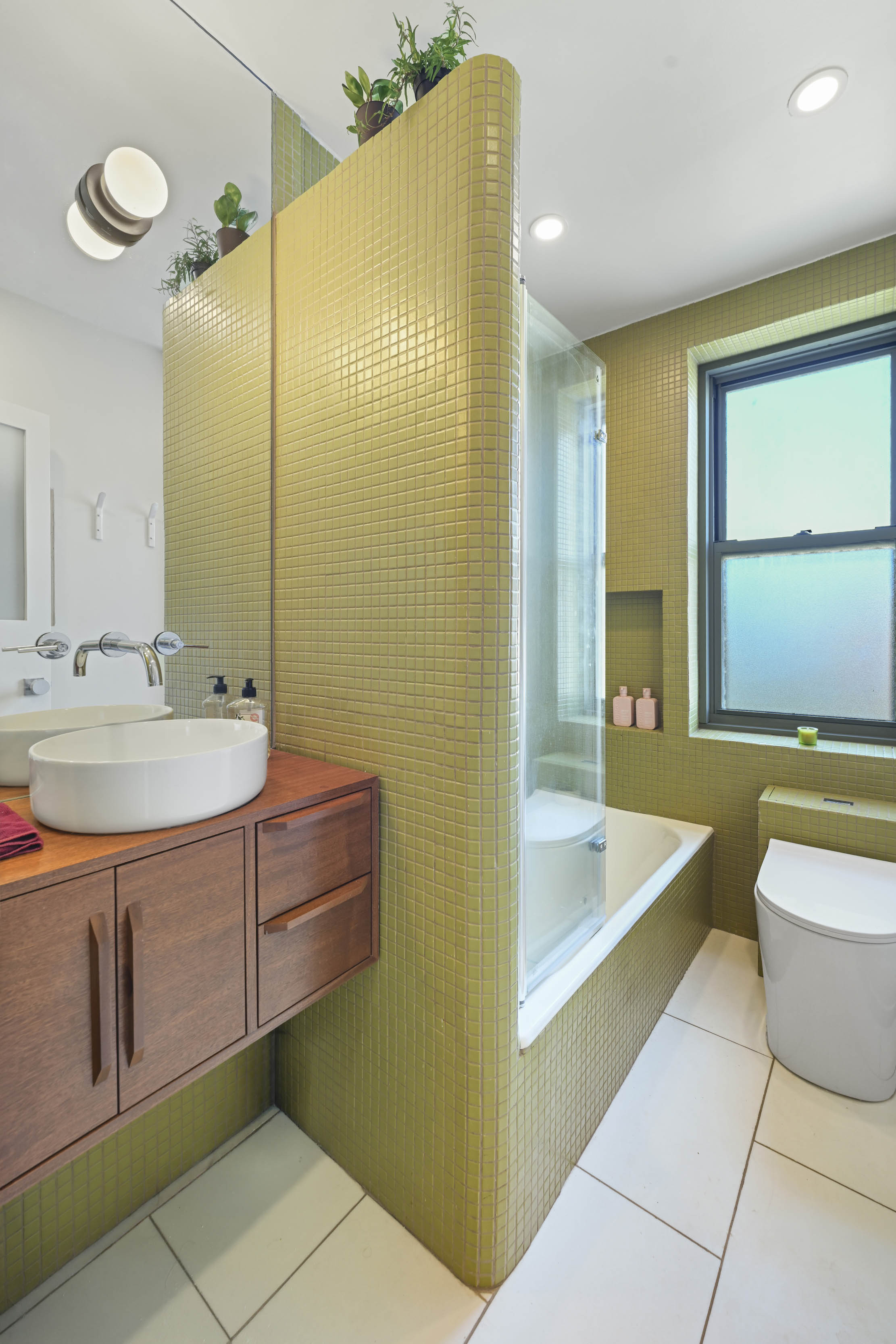 4445 Post Road, Unit 5B Bronx, NY 10471 - Photo 11 of 19