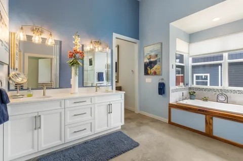 $1,350,000 | 30950 Mossy Oak Terrace, Myakka City, FL 34251