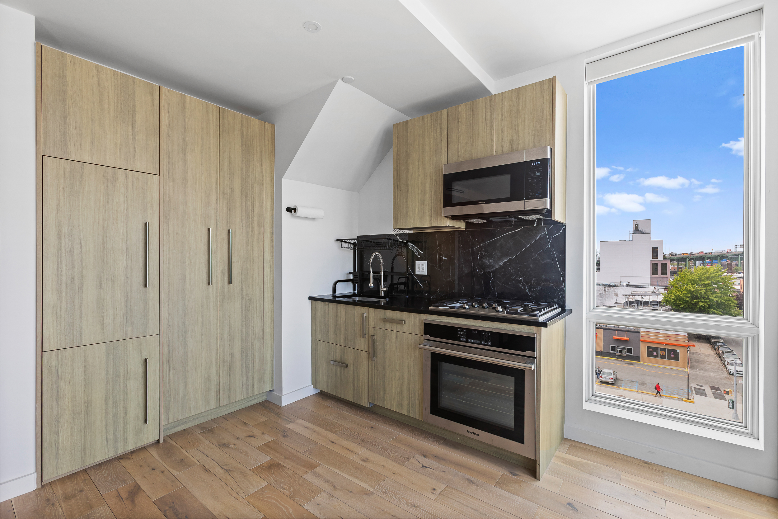 136 14th Street, Unit 5A Brooklyn, NY 11215 - Photo 6 of 17