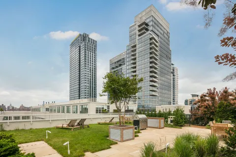 $1,150,000 | 184 Kent Avenue, Unit B503 | Williamsburg