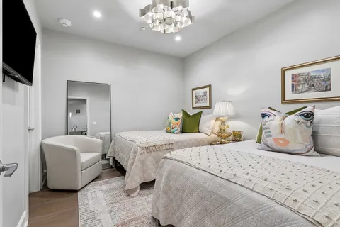 $725,000 | 731 St Charles Avenue, Unit 413, New Orleans, LA 70130