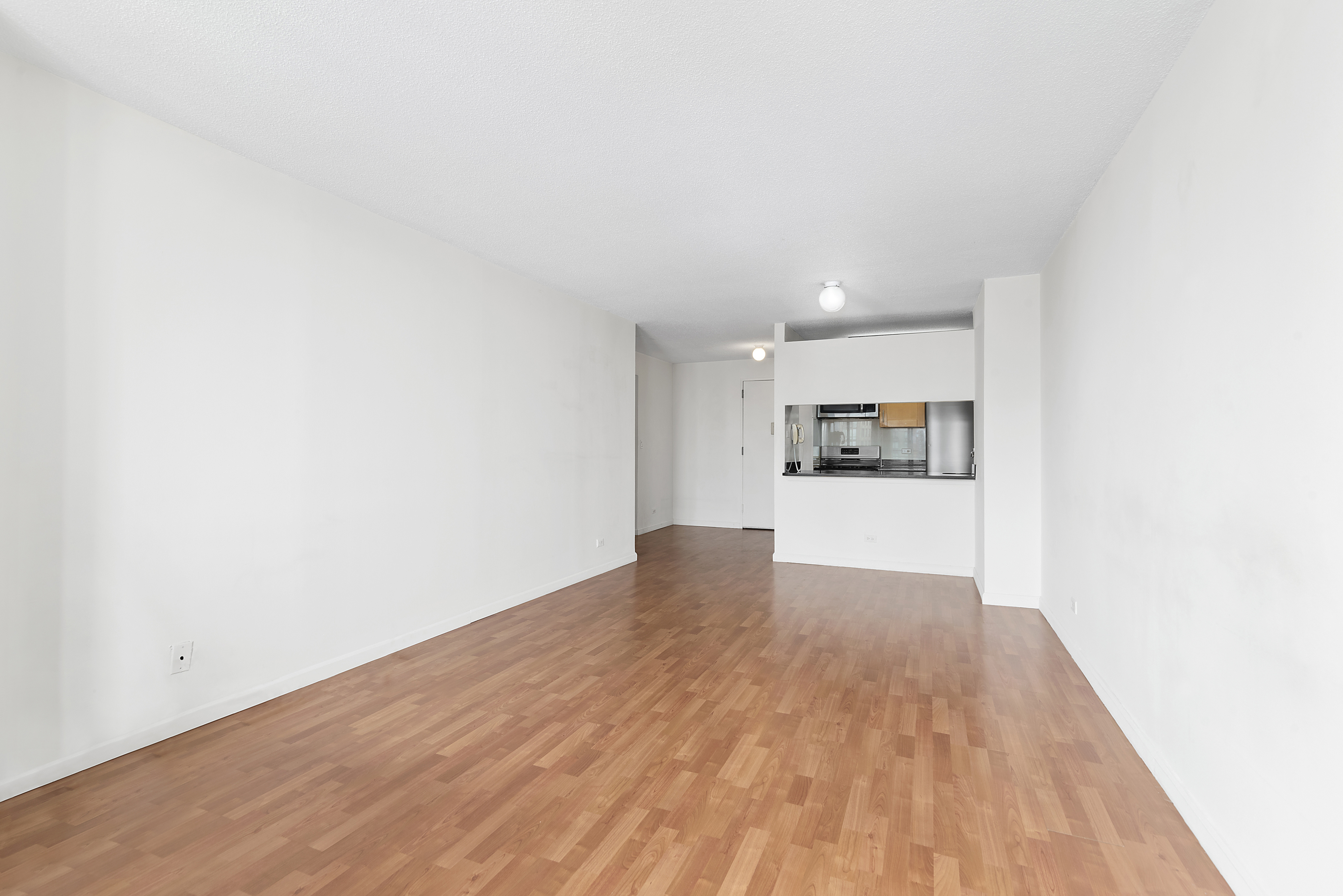 200 Rector Place, Unit 25D Manhattan, NY 10280 - Photo 8 of 15