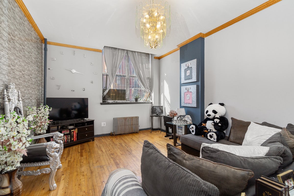 923 Gates Avenue Brooklyn, NY 11221 - Photo 3 of 20