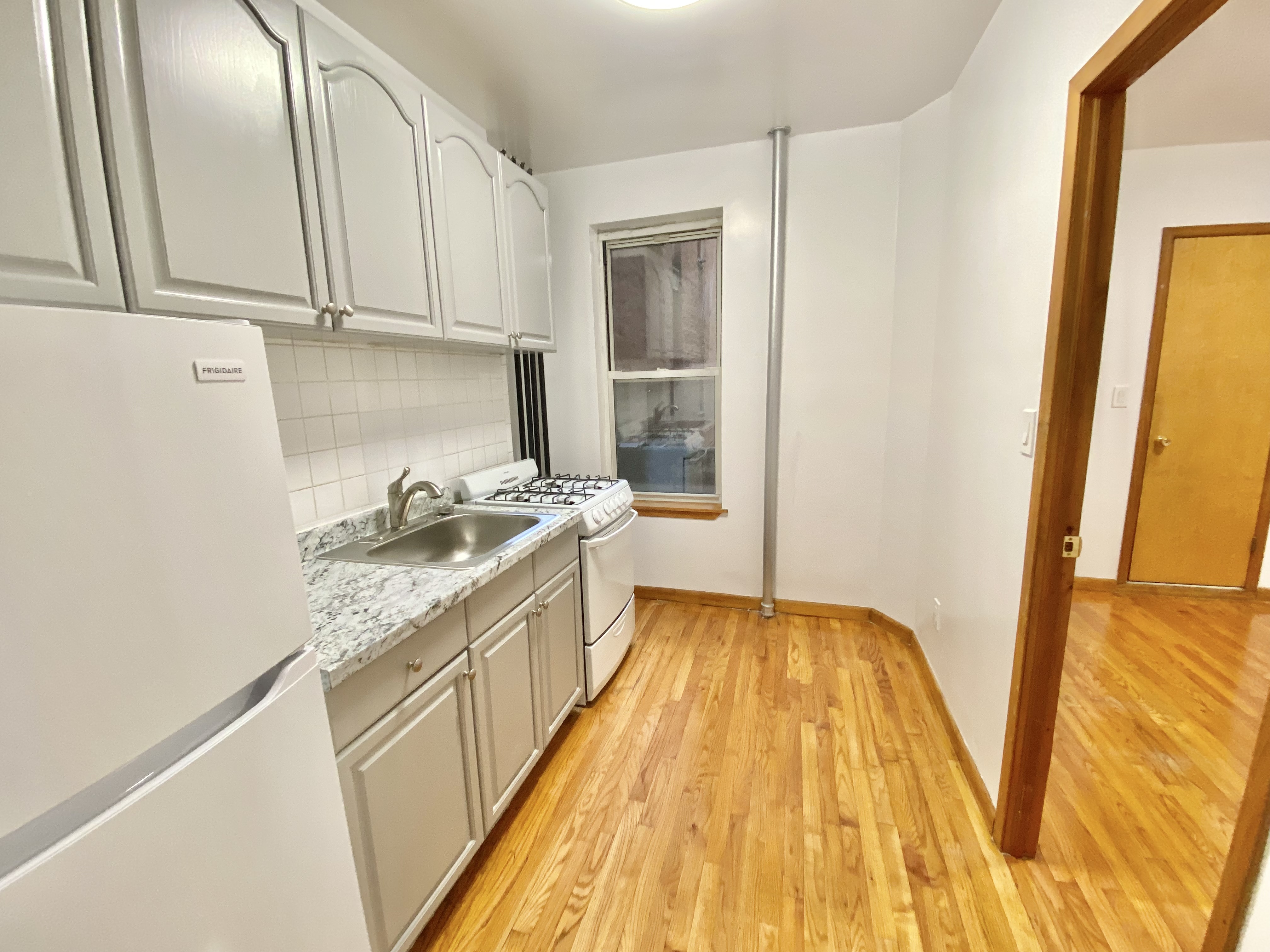 328 East 9th Street, Unit 3 Manhattan, NY 10003 - Photo 4 of 7