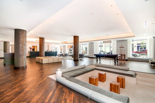 $2,905,000 | 34 North 7th Street, Unit 9E | Williamsburg