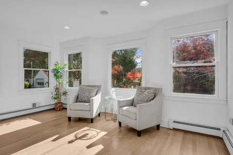 $950,000 | 81 Pinckney Road, Red Bank, NJ 07701