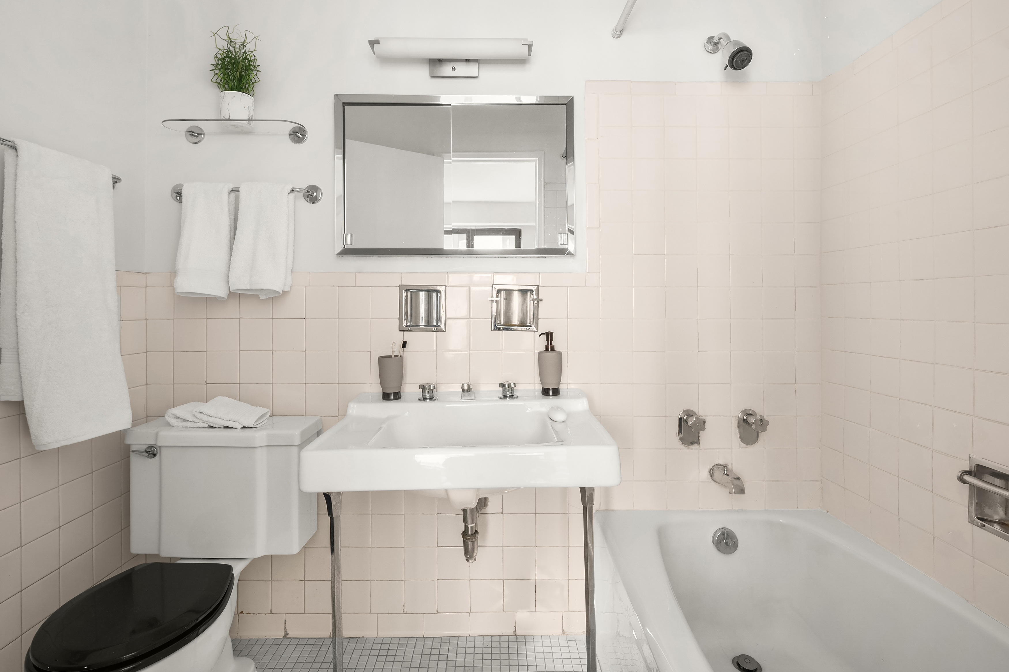 200 Central Park South, Unit 6K Manhattan, NY 10019 - Photo 4 of 8